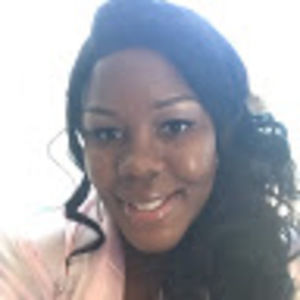 Meet your Posher, Shana